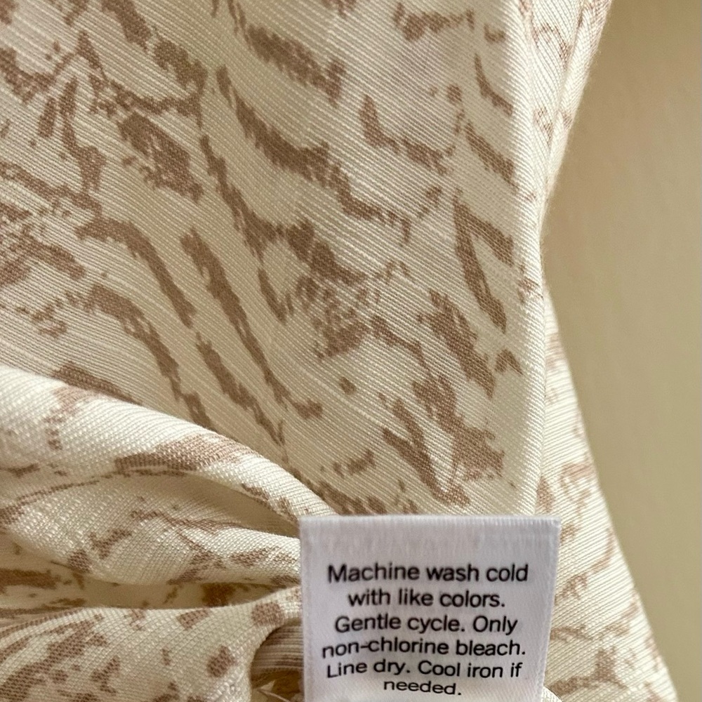 Nine West Size Medium Beige Patterned Button-Down… - image 7